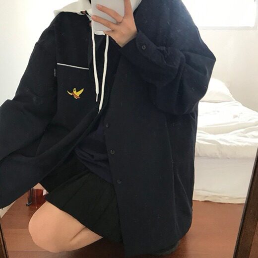 衬衫外套女2022春季设计感小众复古港味智熏超火cec网红ins潮学生