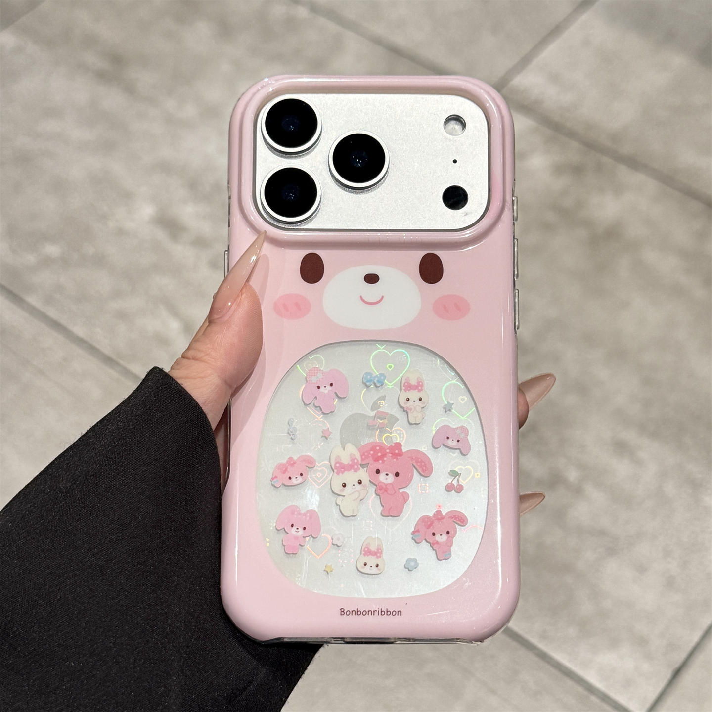 适用苹果17promax镂空粉色啵啵兔