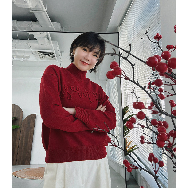 糖皮出品 手写的幸福 冬季保暖半高领 过节气氛 羊毛套头红毛衣