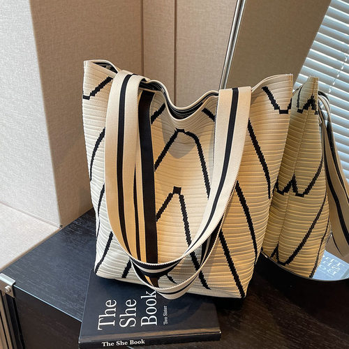 法国【设计师】Judy Q简约条纹拼色大容量小众时尚新款百搭腋下包