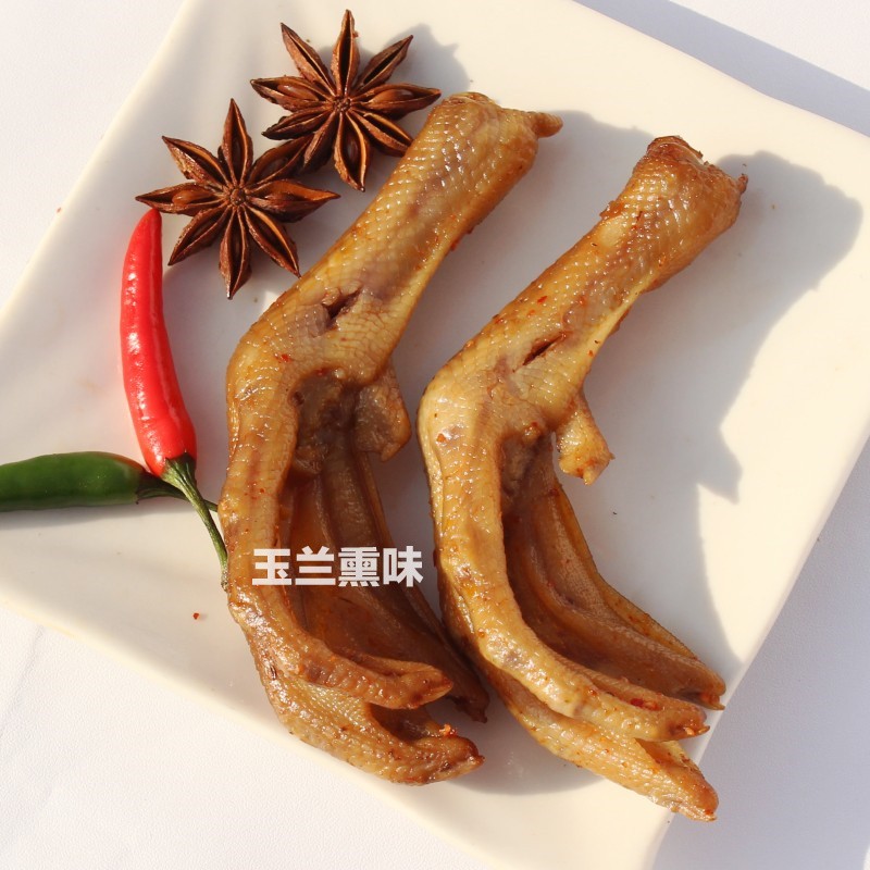 林玉兰熏味网红卤味鸭爪