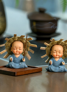 新草帽和尚摆件桌面装饰品禅意香插茶桌小摆件树脂公仔茶宠香薰炉