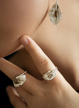 八月南方马蹄莲开口可调戒指