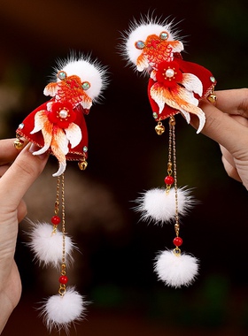 新款儿童新年汉服发饰红色刺绣金鱼铃铛发夹古风女童毛球流苏发夹