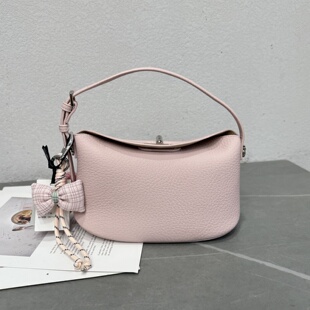 小众质感简约荔枝纹饺子包2026新款百搭时尚软皮饭盒包单肩斜挎包