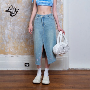 ALazyPig开衩半身牛仔裙女夏季 不对称开衩设计甜系刺绣A字裙 新品