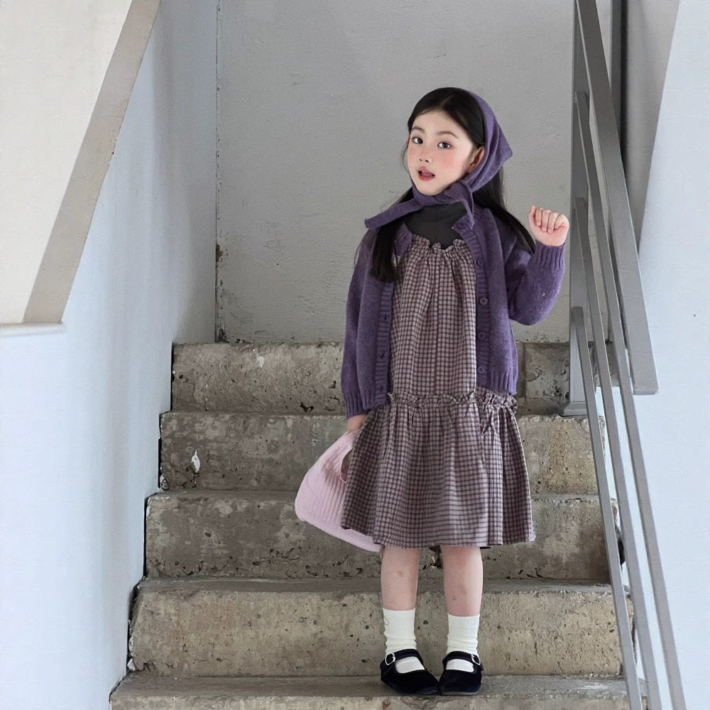 2026秋季新款女童温柔韩系紫色毛衣针织开衫甜美格子吊带裙两件套图片