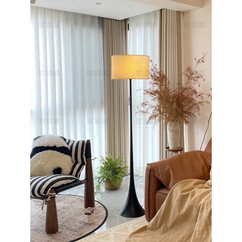 高级感设计师落地灯客厅中古立式卧室床头柜带茶几置物架一体台灯