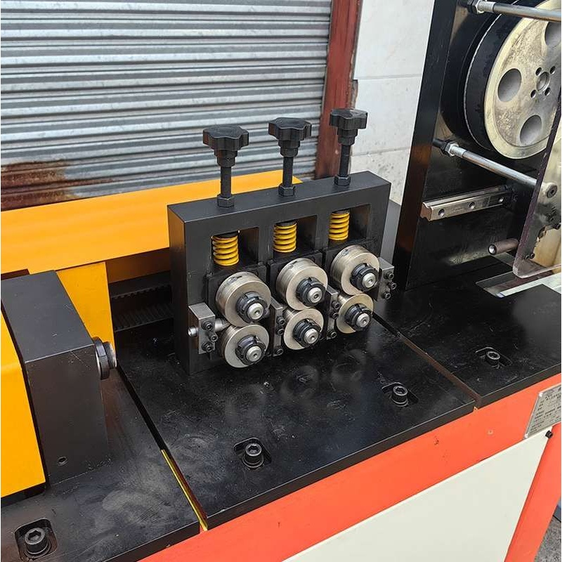 高速调直机开料铁丝螺纹钢丝切断机交流电金属成型飞剪调直机厂家