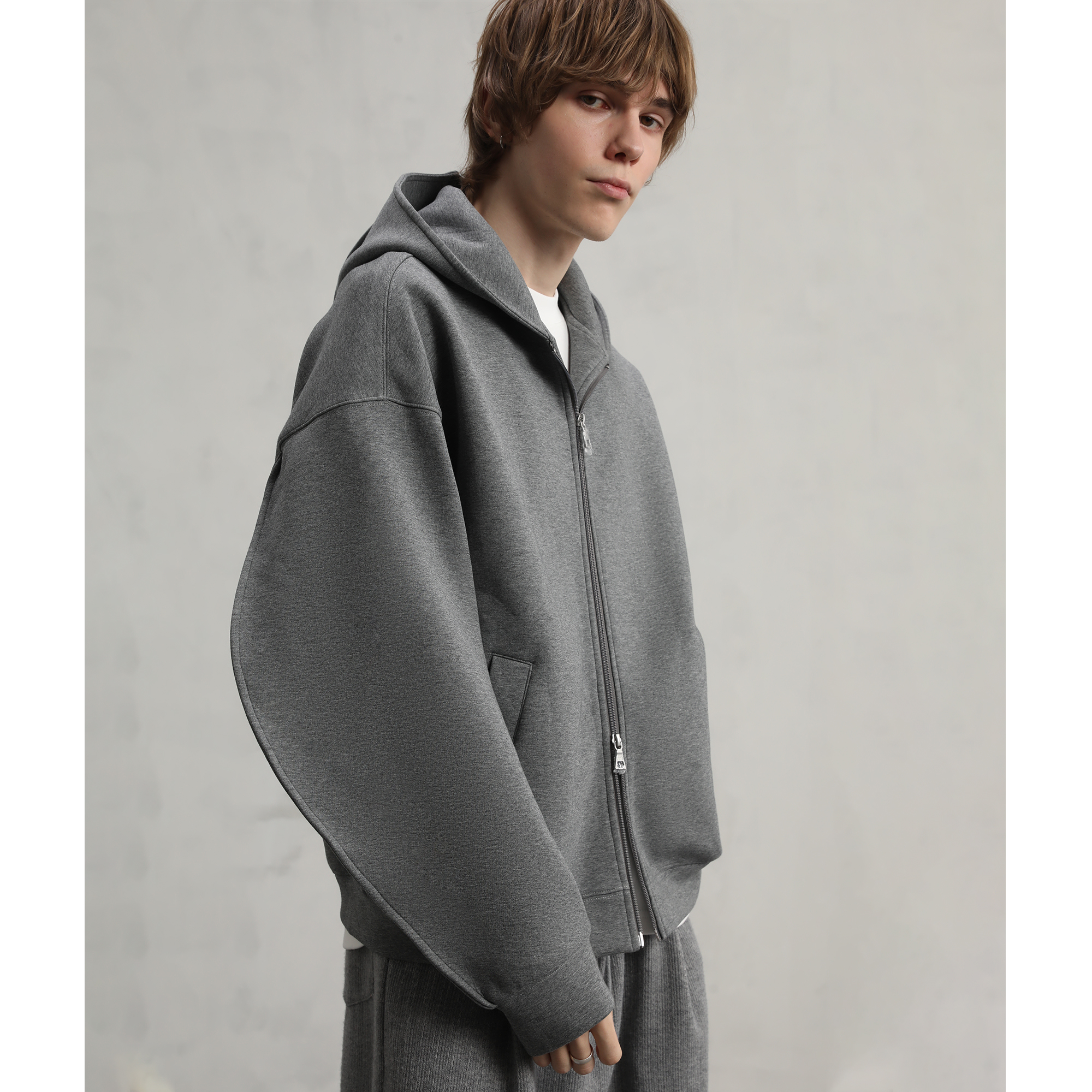 CAKUNTA廓形短宽连帽卫衣