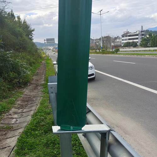 简易安装三波护栏防眩板支架