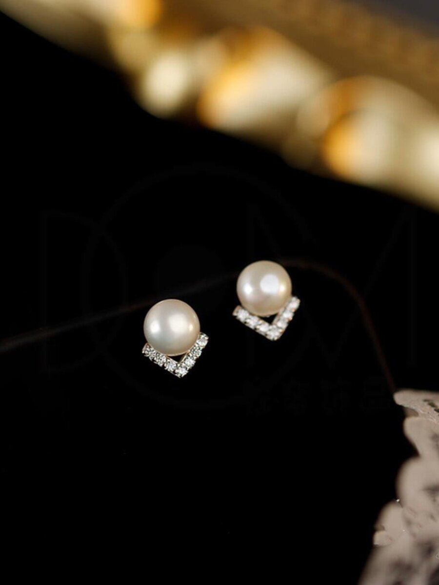여성을 위한 새로운  진주 귀걸이 틈새 디자인 다용도 고급 저자극성 컴팩트 귀걸이