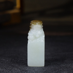 （古晨珠宝）新疆和田玉糖白玉狮子印章把件手玩位高权重41g