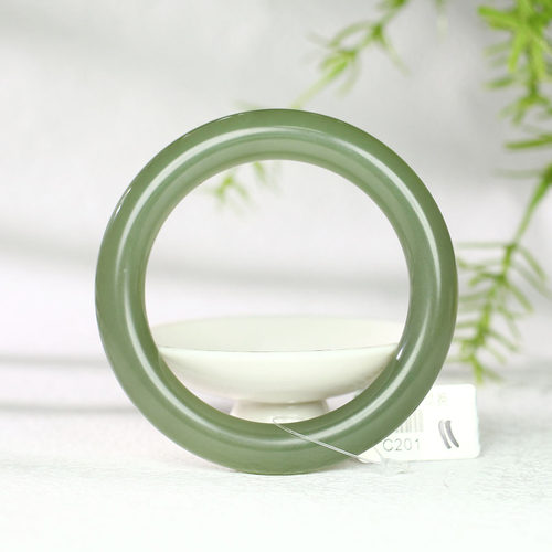 古晨和田玉湖水绿圆条手镯