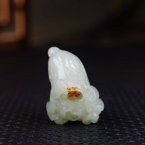 （古晨珠宝）新疆和田玉白玉籽料白菜挂件玉坠吊坠百事发财28g
