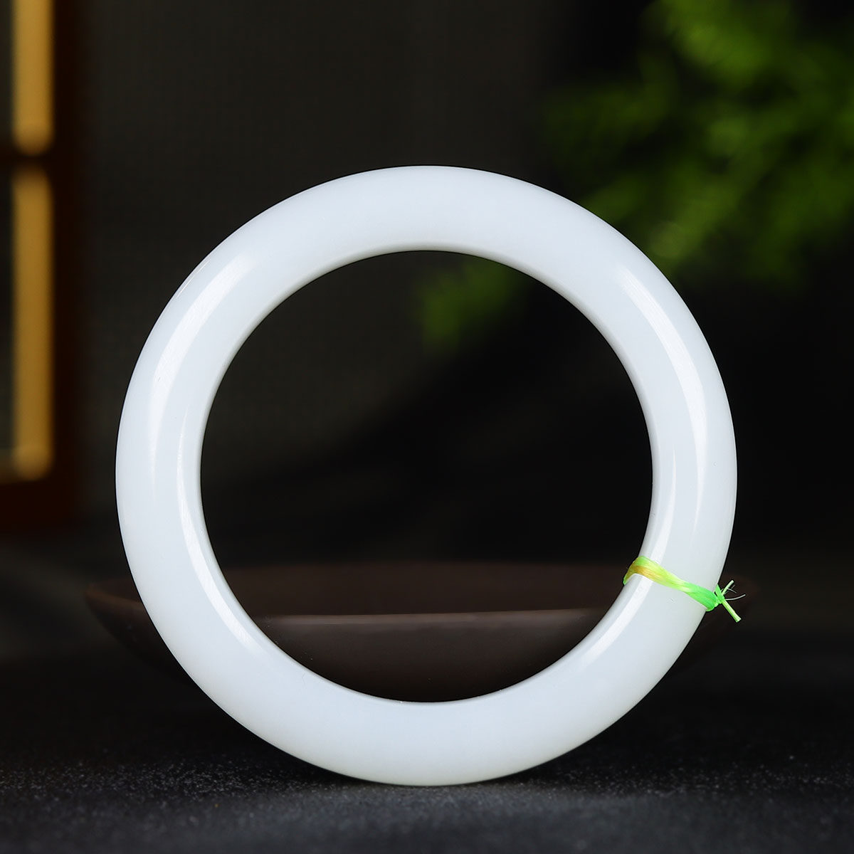 （古晨珠宝）新疆和田玉白玉手镯女款玉镯腕间优雅63g55mm