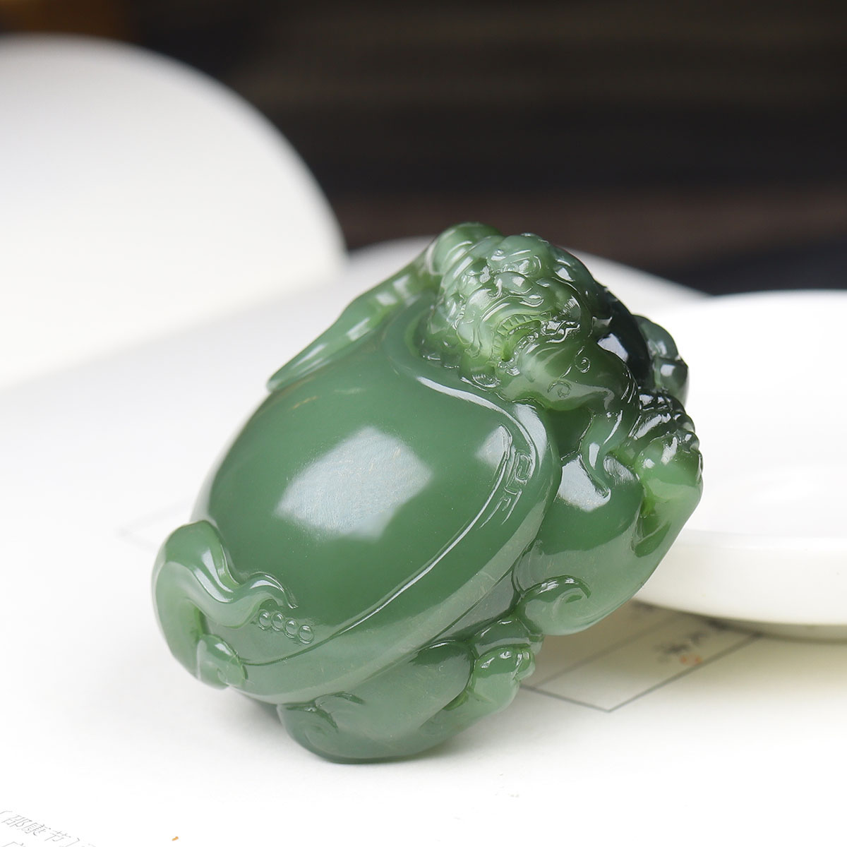 （古晨珠宝）俄罗斯和田玉猫眼碧玉龙龟把件手玩摆件荣归115g