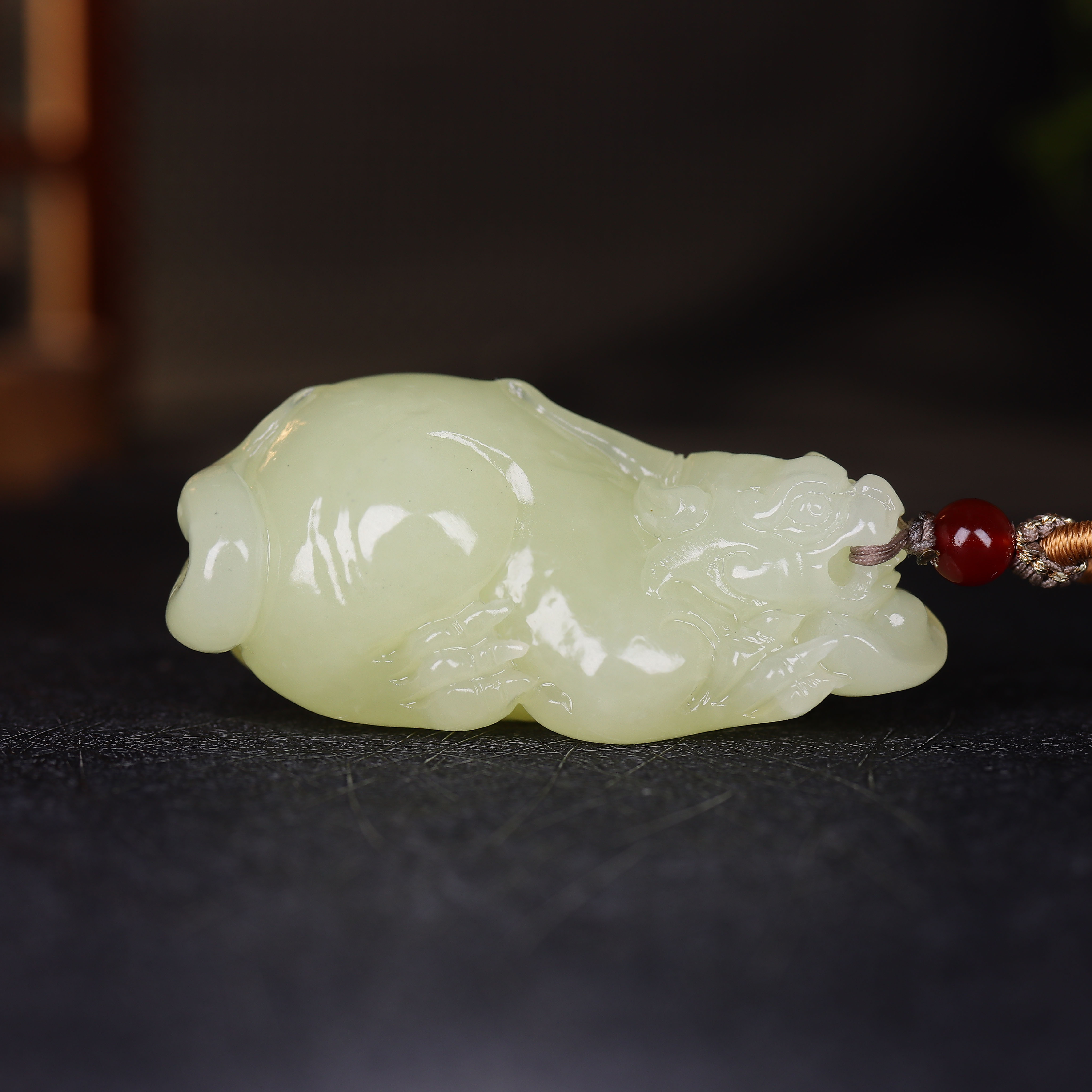 (古晨珠宝)新疆和田玉若羌黄玉貔貅挂件玉坠吊坠招财进宝62g