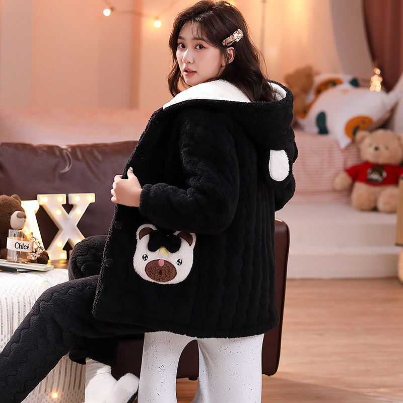 新款珊瑚绒睡衣女秋冬加厚加绒三层保暖夹棉袄法兰绒中长款家居服