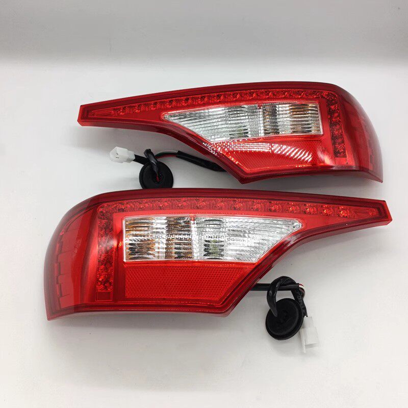 富路q7野牛丽驰v7cc7电动四轮汽轿车后尾灯总成倒车灯罩刹车灯壳q