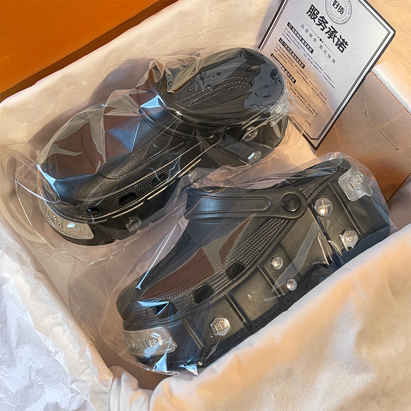 莆田高端代工厂巴黎洞洞鞋