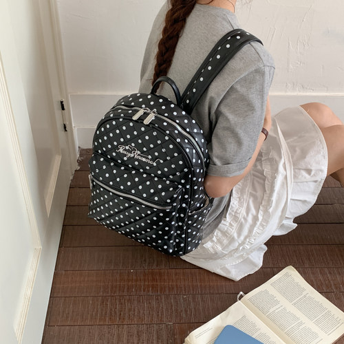 韩版可爱波点双肩包女生小众不撞款背包高级感通勤菱格绣线小书包