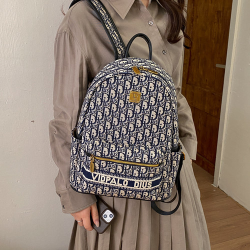 美式时尚老花字母双肩包女欧货大容量旅行背包高级感轻奢小众书包