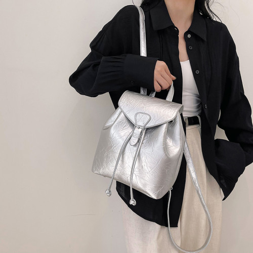 韩国小众时尚双肩包女2025新款简约纯色水桶背包少女逛街用小书包