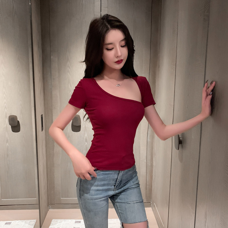 露背斜领设计感心机修身性感上衣