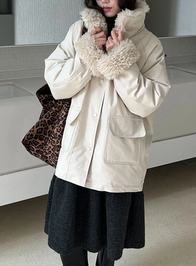 法式羊羔毛翻领派克服90白鸭绒外套女秋冬新款加厚保暖羽绒