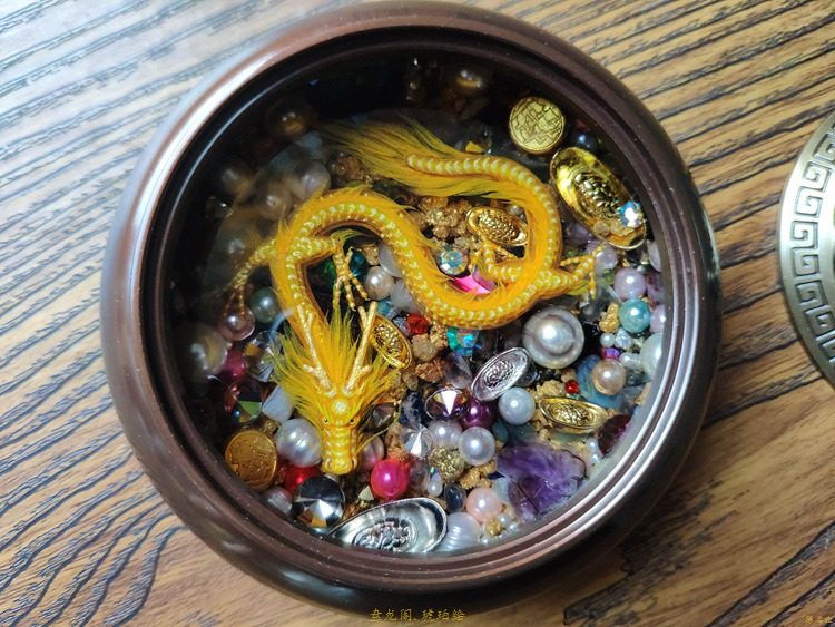 龙聚宝盆摆件仿真手绘盘龙阁琥珀绘amber painting chinesedragon