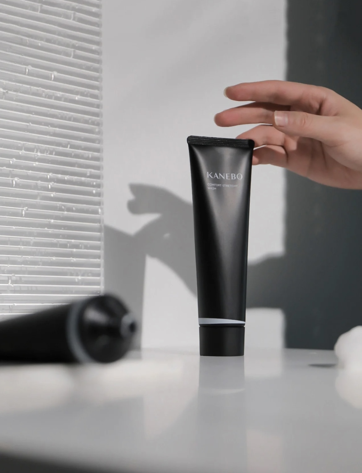 拉丝洁面霜保湿深层清洁嘉娜宝