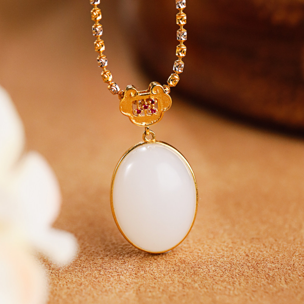 如意算盘丨玉哥级羊脂玉和田玉大蛋面吊坠 18k金镶嵌算盘扣头