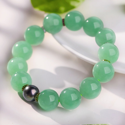 有种冰阳同料手镯颗粒翡翠