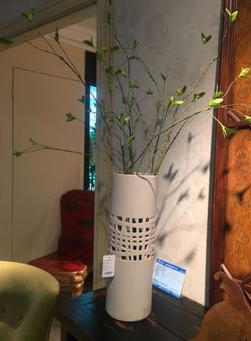 复古电视柜插花器镂空陶瓷摆件