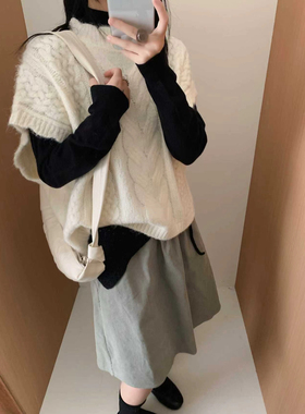 2025秋季新款日系学院风V领麻花针织马甲背心叠穿