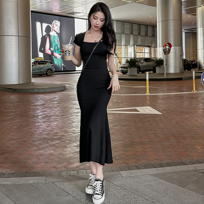 莫代尔连衣裙女长款方领鱼尾裙