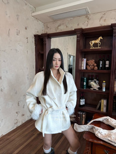 2025秋冬新款FAFA正品韩版宽松立领长袖毛毛袖口收腰羽绒服外套女