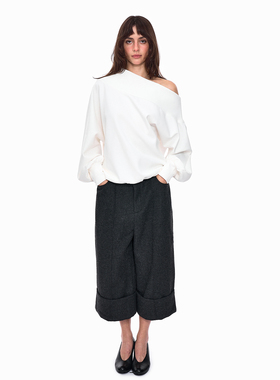 no info优质面料的优雅松弛 老钱斜肩大廓形白色长袖卫衣秋冬新款