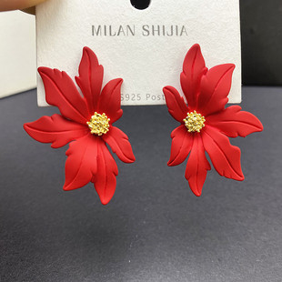 红色耳环2024新款 高级感气质夸张超仙花朵耳钉小众轻奢耳饰女 爆款