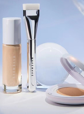 wakemake新款水光粉底液镭射光彩气垫套盒韩国正品保湿滋润粉底刷