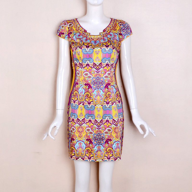 (捡漏ml)壹美佳人2023夏季刺绣旗袍短袖改良低领时尚枣红尾货撤柜