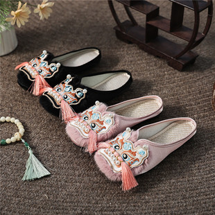 瑞虎 2025新款国潮平底拖鞋复古民族风绣花鞋成人虎头鞋女式拖鞋