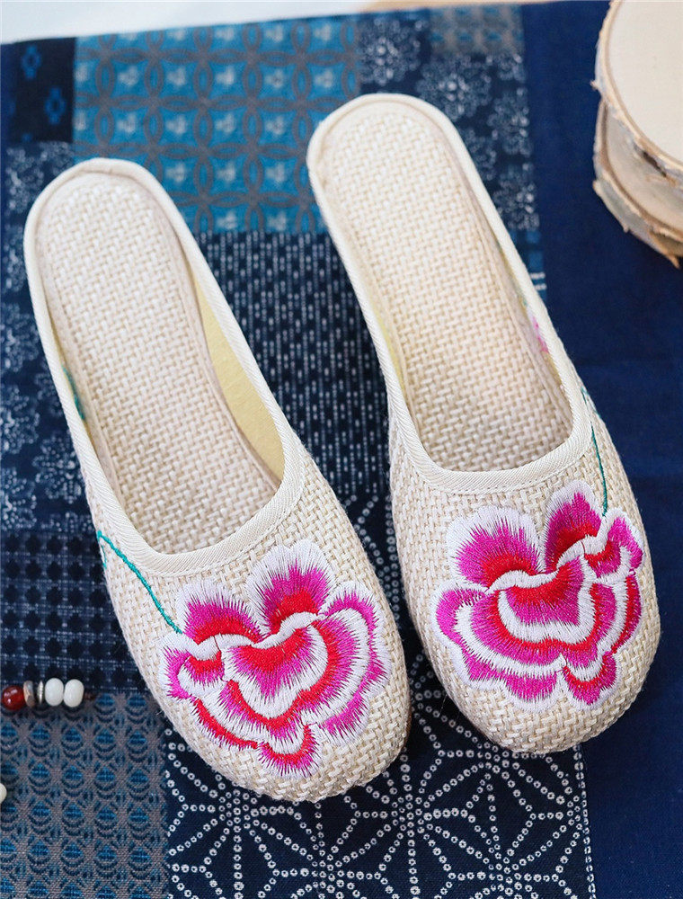 老北京绣花鞋民族风花朵亚麻广场舞布鞋女春夏平底坡跟拖鞋包邮