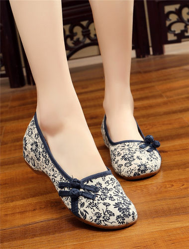 老北京绣花鞋民族韩版平底牛筋