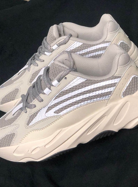 椰子700V2复古老爹鞋火山灰男女情侣透气黑武士潮运动鞋厚底增高