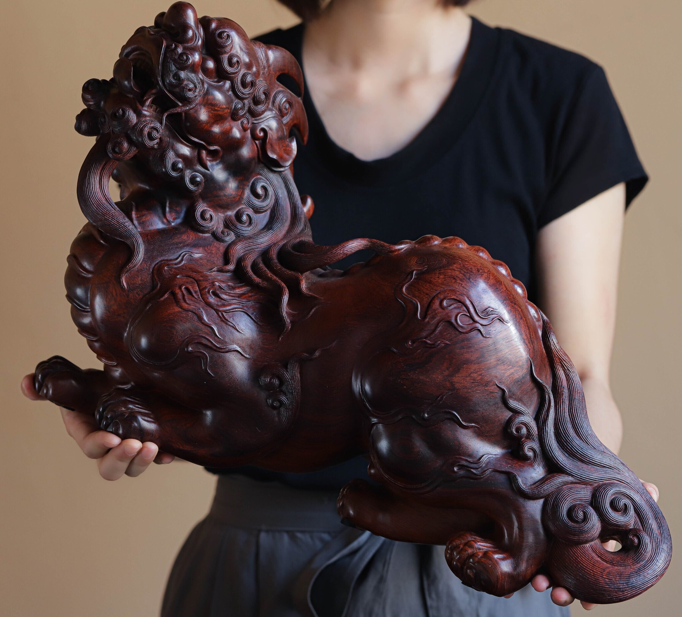 海南黄花梨紫油梨大瑞狮摆件手工雕刻整身满纹工艺品收藏品保真