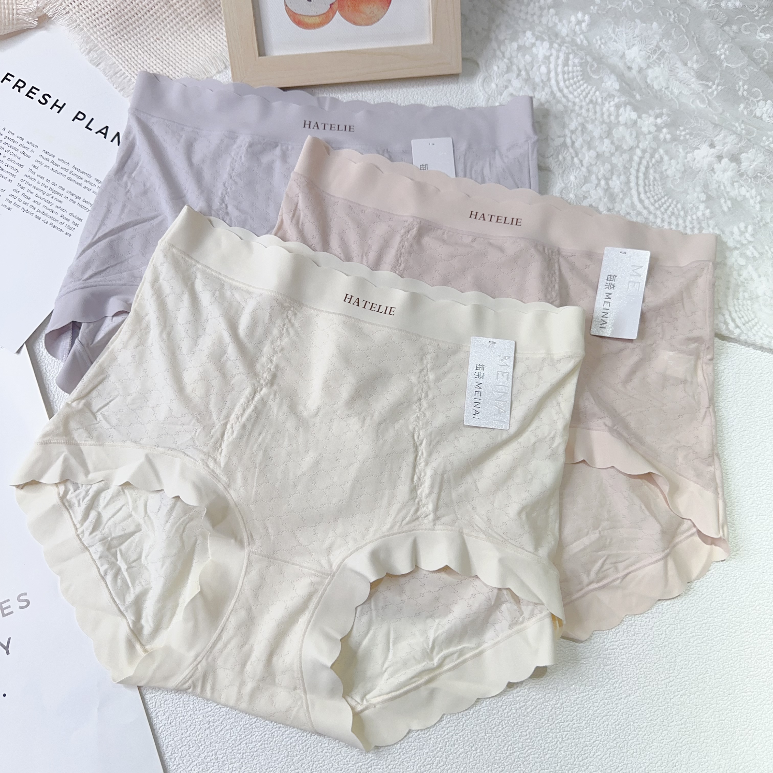 每奈女士2002舒适大码柔软中高腰纯色透气三角女内裤