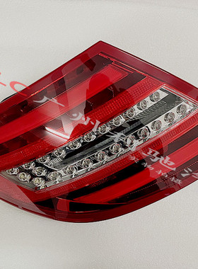 适用奔驰C级W204尾灯C180 C200 C260 C280 C300后尾灯LED刹车灯