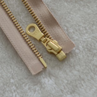 YKK金属拉链 5号金铜单开50-85cm 淡卡其羽绒服门襟 YKK原产拉链